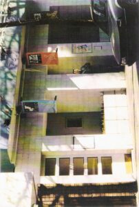 1995. Fachada original